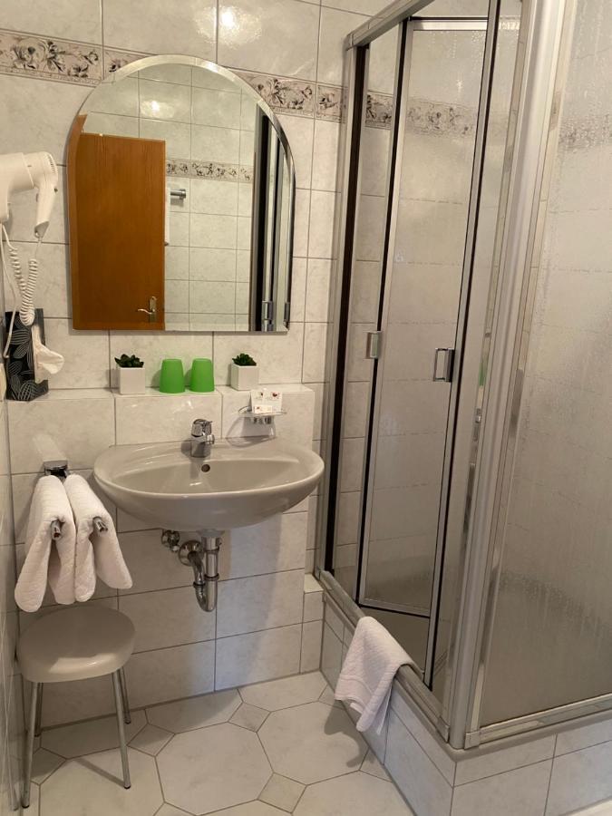 Hotel Haus Seehang Konstanz Ngoại thất bức ảnh