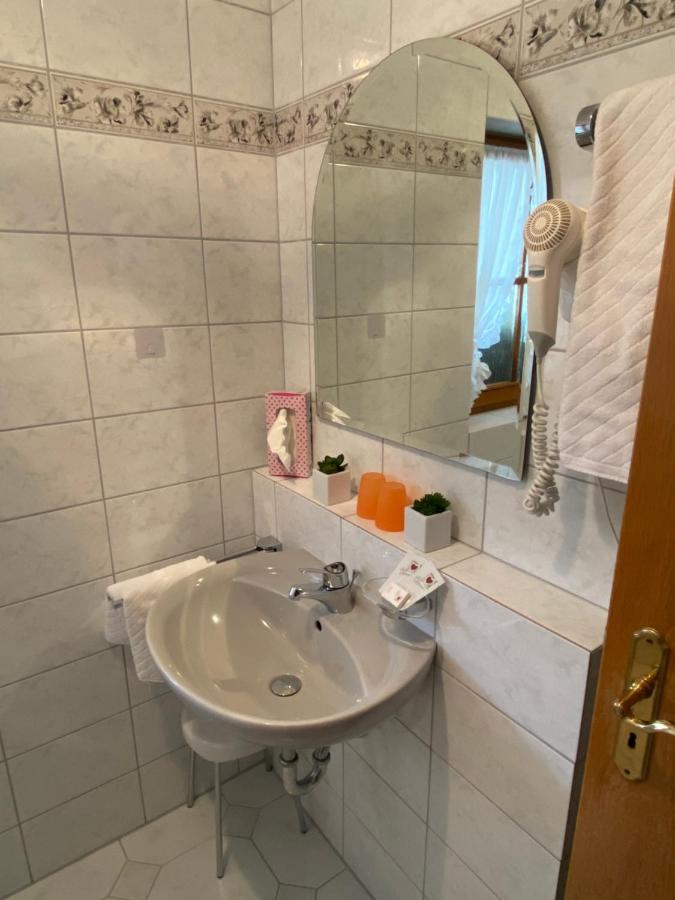 Hotel Haus Seehang Konstanz Ngoại thất bức ảnh