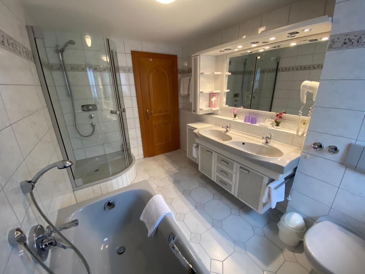 Hotel Haus Seehang Konstanz Ngoại thất bức ảnh